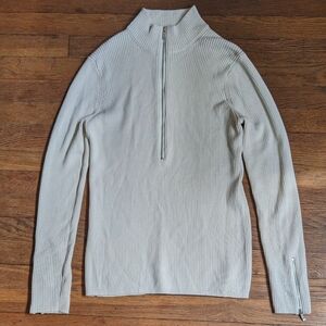 White Calvin Klein Sweater (M)